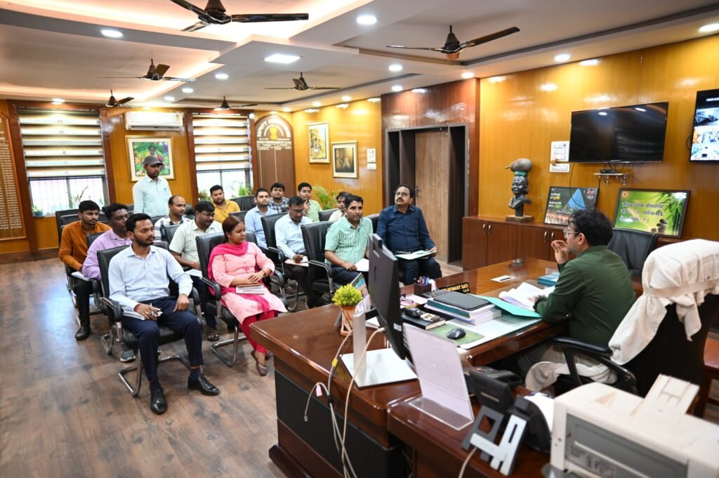 लोकसभा चुनाव -2024! 66 स्थान पर जल्द से जल्द दस से पंद्रह दिनों में प्राथमिकता के आधार पर टावर लगा देने का निर्देश ।