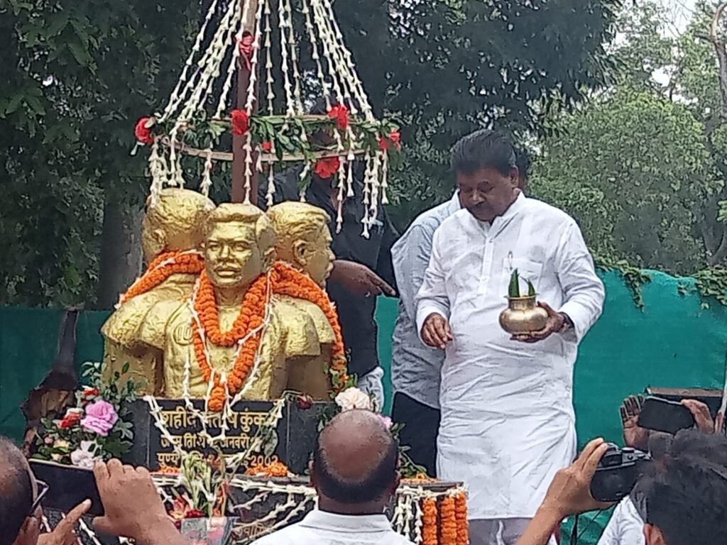 डोमिसाइल शहीद स्मारक समिति डिबाडीह रांची के तत्वाधान में शहादत दिवस एवं श्रद्धांजलि सभा का आयोजन