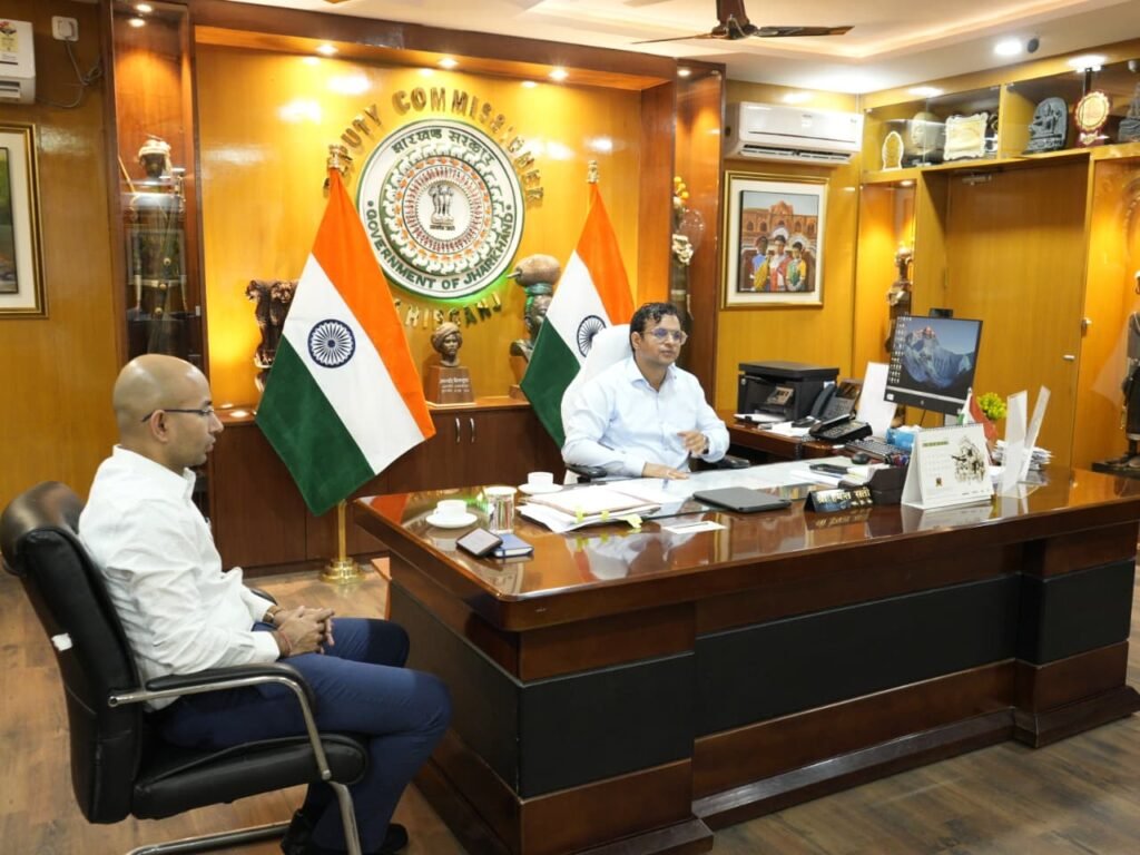 उपायुक्त हेमंत सती की अध्यक्षता में नमामि गंगे परियोजना की मासिक समीक्षा बैठक संपन्न, गंगा स्वच्छ पखवाड़ा आयोजन का निर्णय